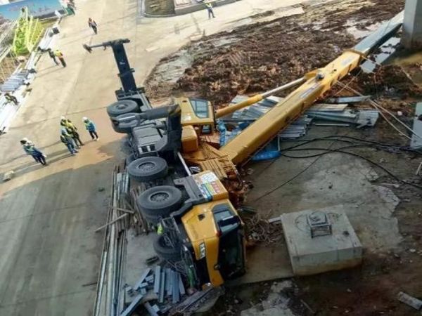 牡丹江市吊车租赁公司_承接各行各业吊车出租